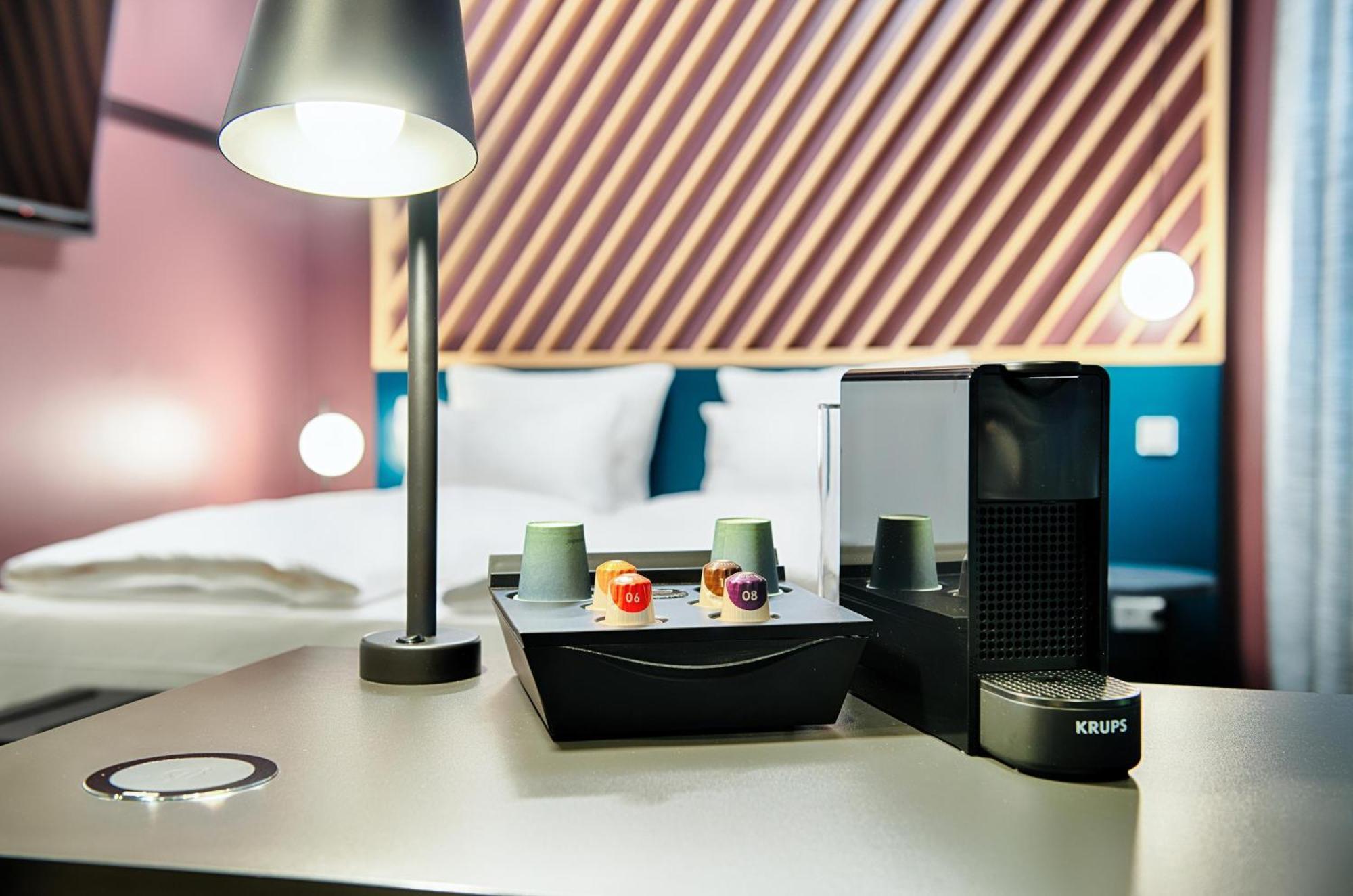 B&B Hotel Koeln-City Экстерьер фото